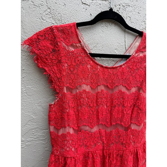 Anthropologie Romantic Glam Whimsy Red Lace Peplum Top Blouse Med - Picture 3 of 8